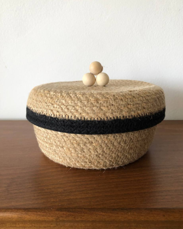 JUTE/BLACK