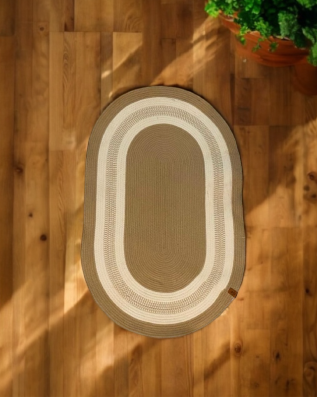 beige/off-white