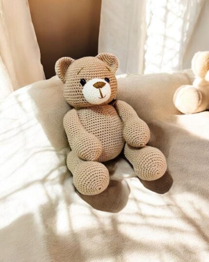 Soft plush teddy bear toy
