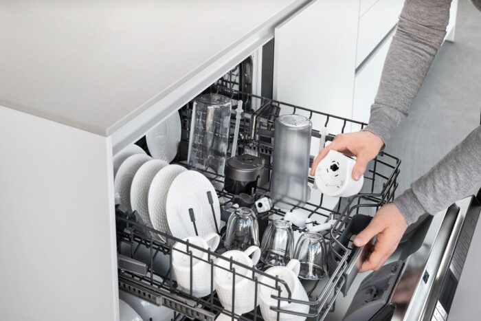 De'Longhi Eletta Explore ECAM450.86.T Cold Brew, 1450 Watt - Silver - Image 6