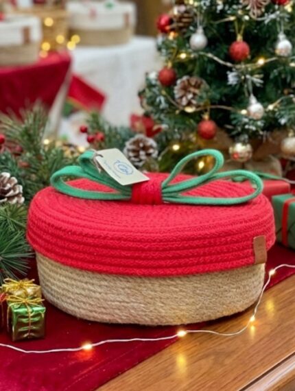 Festive Christmas Knit Gift Box – Handmade Holiday Storage Basket