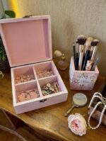 Mom’s Floral Jewelry & Makeup Organizer Set