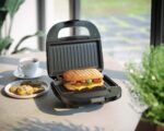 Philips 3000 Series Sandwich Maker, 750W Power, Black - HD2330/90 - Image 4