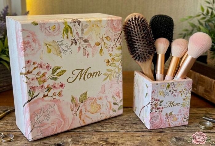 Mom’s Floral Jewelry & Makeup Organizer Set - Image 3