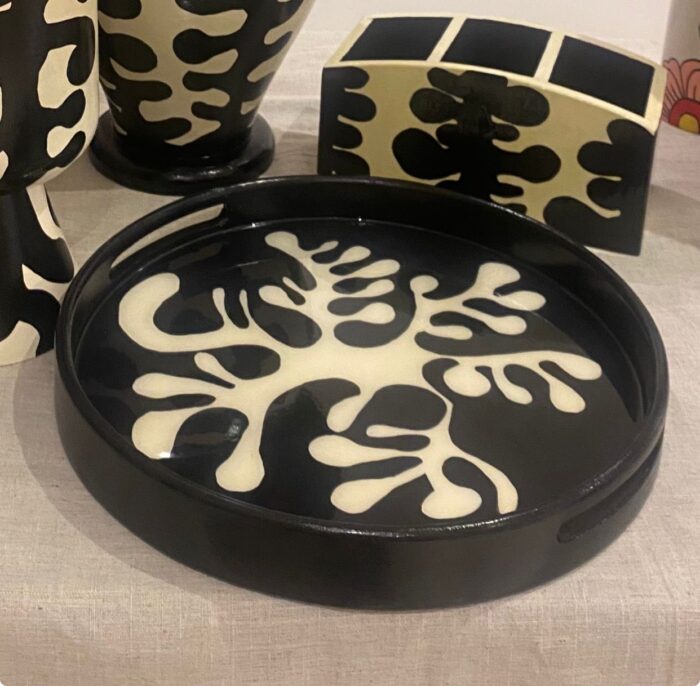 Handmade Wooden Serving Tray – 37 cm Round Hand-Painted Decorative Tray for Home & Kitchen - Image 2