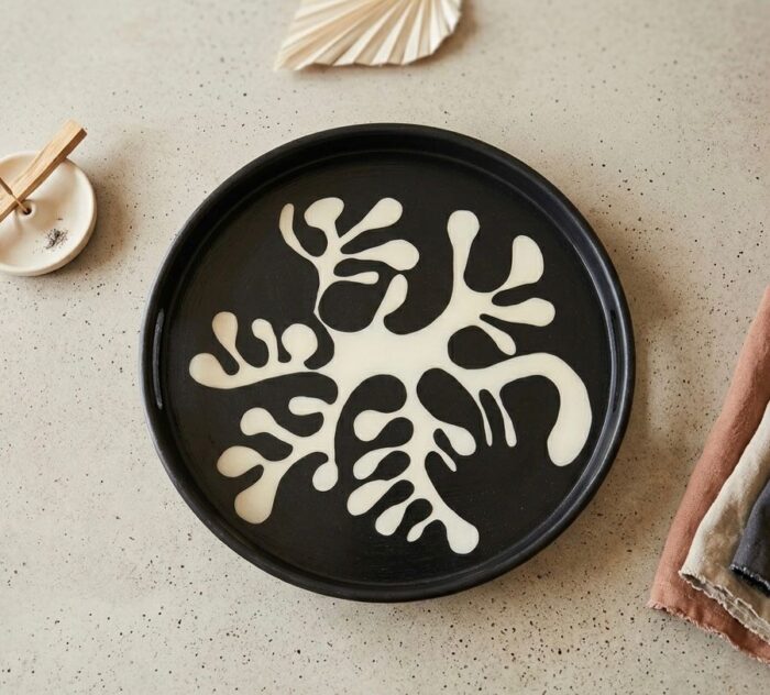 Handmade Wooden Serving Tray – 37 cm Round Hand-Painted Decorative Tray for Home & Kitchen - Image 3
