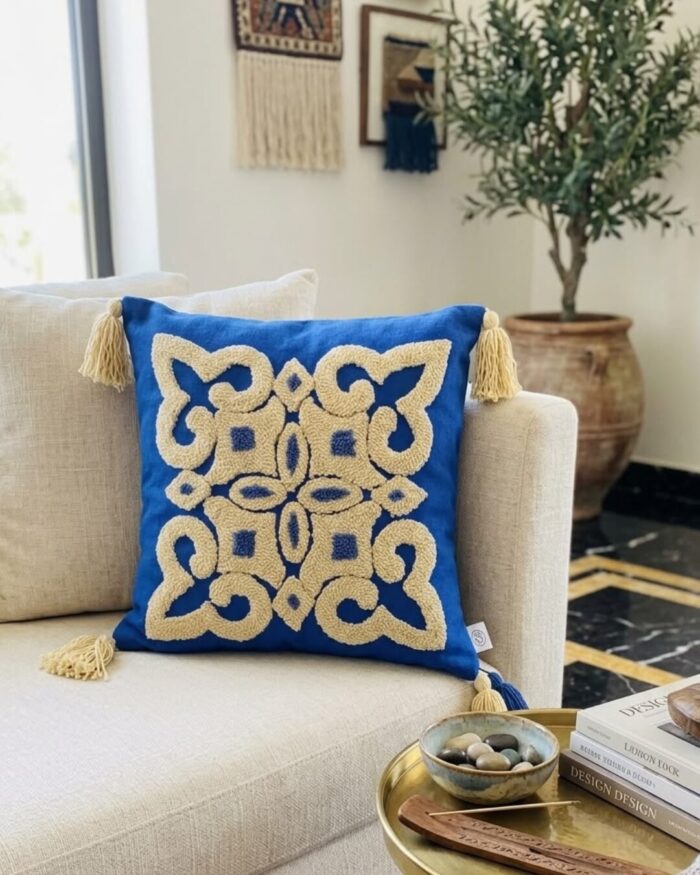 Casablanca Tufted Medallion Cushion with Tassels - Image 5