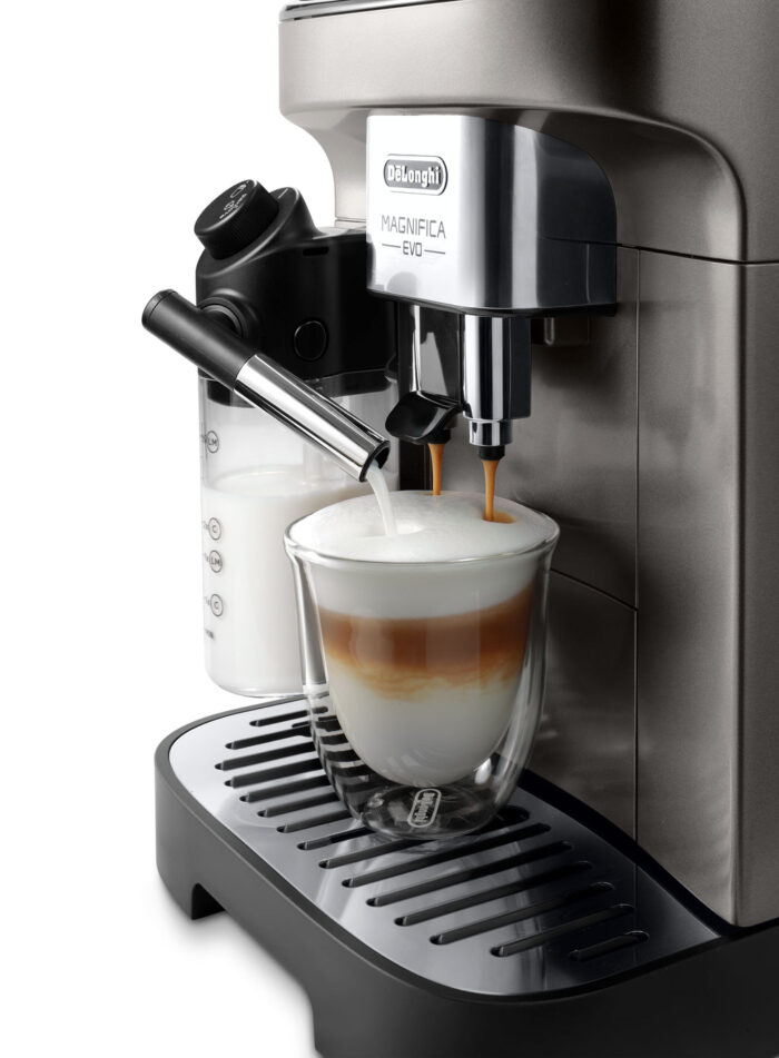 De'Longhi Magnifica Evo Automatic Espresso Machine with Milk Frother, Silver - Image 10