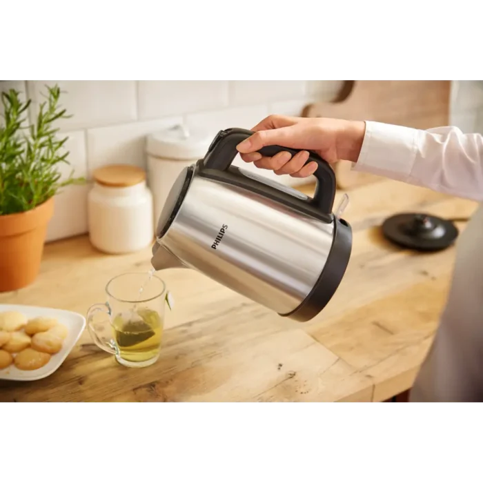 Philips Daily Collection HD9350/92 Stainless Steel Electric Kettle – 1.7 L, 2200 W, Spring Lid, Light Indicator - Image 4