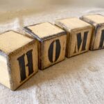 Vintage Font Wooden Decorative Blocks for Tabletop, 7 × 7 cm, Green/Beige - Image 7